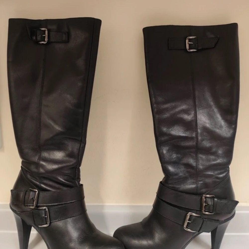 Sleek Black Leather Heeled Boots
